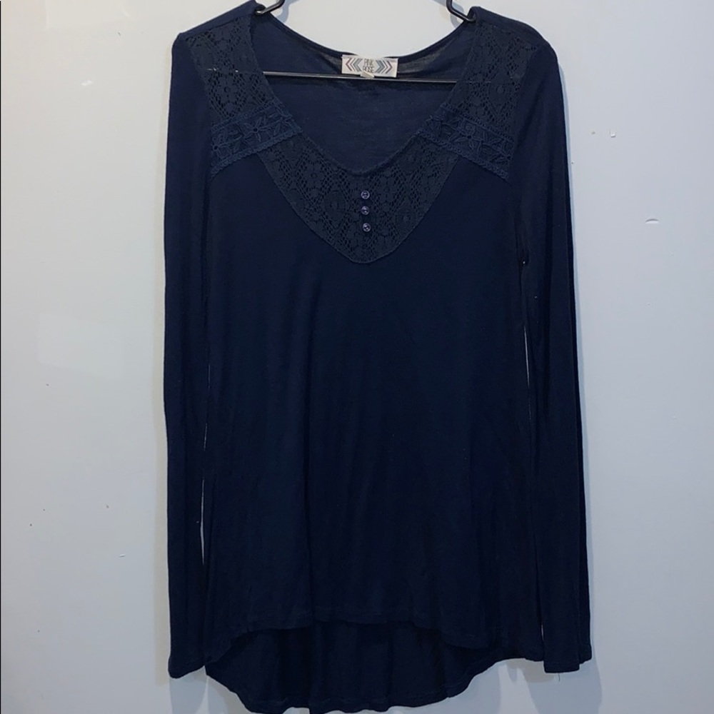 Long sleeve navy top